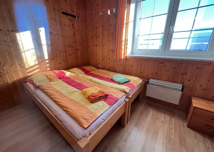 Pod Vlekem 3*