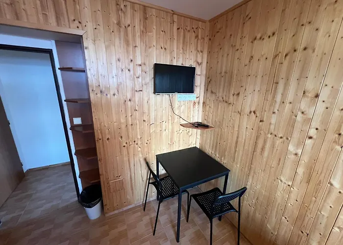 Pod Vlekem 3*